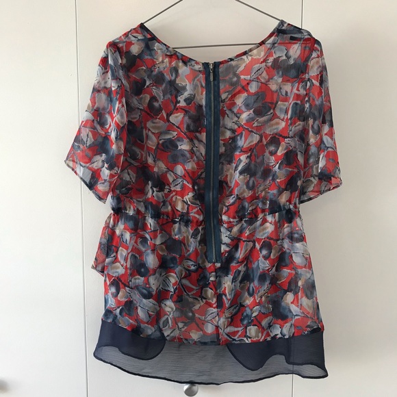 BCBGeneration Floral Flowy Blouse M - Picture 5 of 10